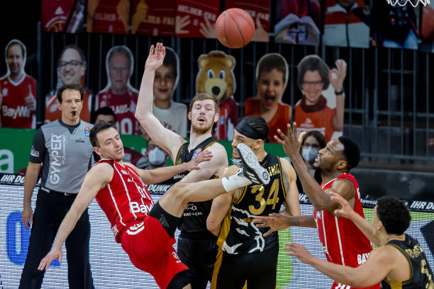 但展现了他 但展现了他