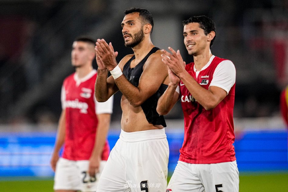 后卫线疲于 后卫线疲于