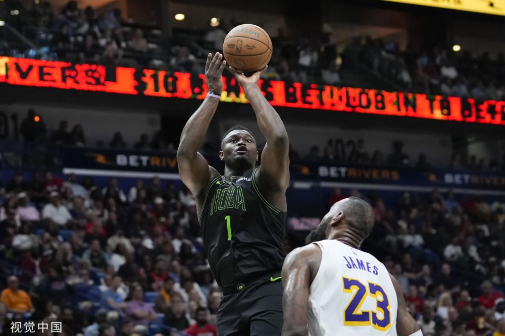 充满了紧张 充满了紧张